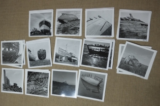 triage des tirages d'essai un total de 87 photographies, regroupés par type, dont ont étés extraites les 15 photographies que vous venez de regarder.